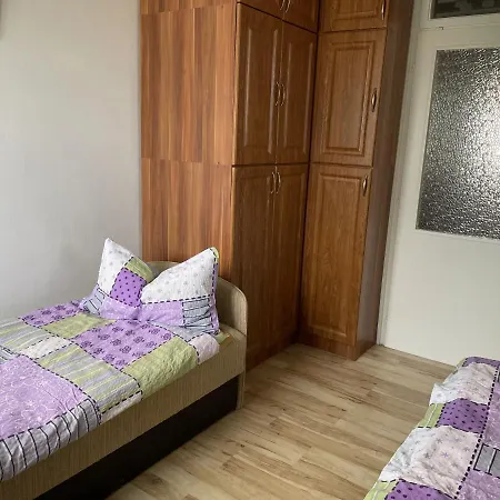 Macko Nyaralo Балатонфеньвеш