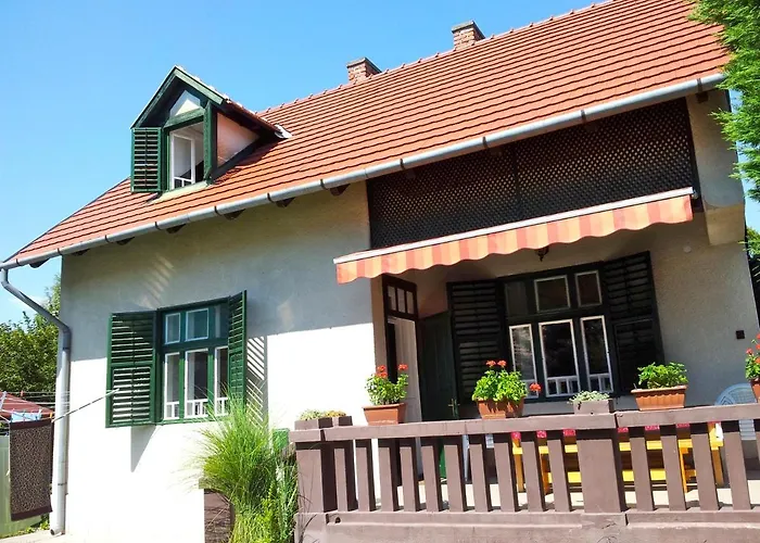 Macko Nyaralo Feriehus *